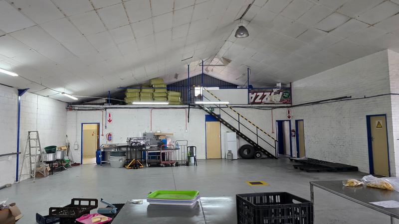 To Let commercial Property for Rent in Triangle Farm Western Cape